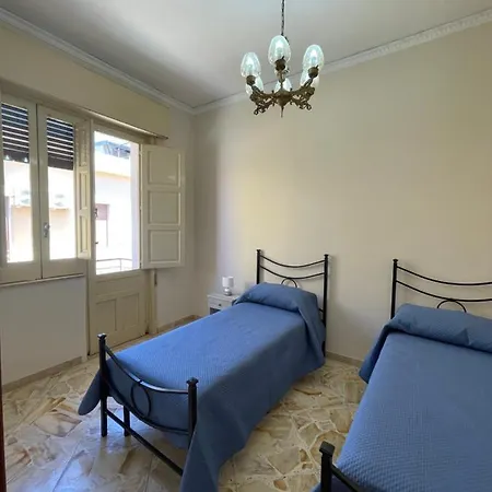 Apartment Casa Samy Avola